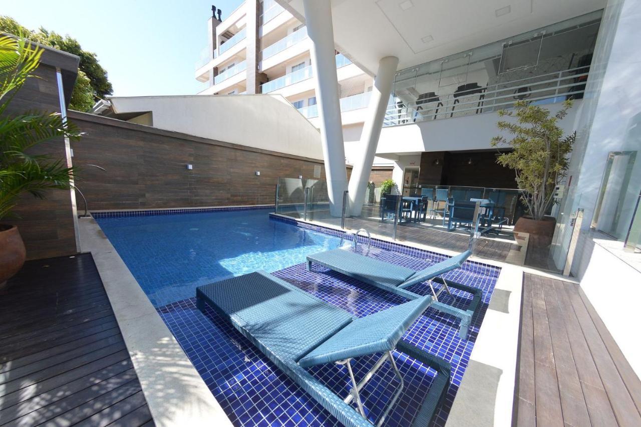 Ampla Cobertura Duplex Em Condominio Com Piscina ボンビーニャス エクステリア 写真